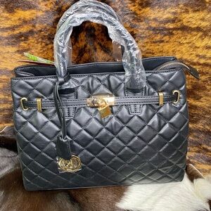 Badgley Mischka Large Vegan Tote Quilted w/Front Lock & Key NWT Retail $159.00